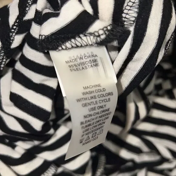 Vince Camuto Black White Stripe Asymmetrical Tunic Top 3/4 Sleeves Stretch sz M - Picture 9 of 9